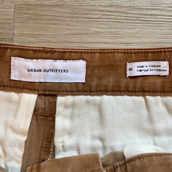 New Urban Outfitters Chino Shorts Khaki Camel Brown Size 30 - Picture 6 of 6